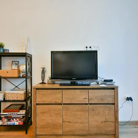 Apartamento One Br Flat Close To Sea Garden And Beach