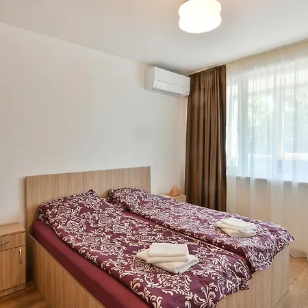 Apartament One Br Flat Close To Sea Garden And Beach Warna